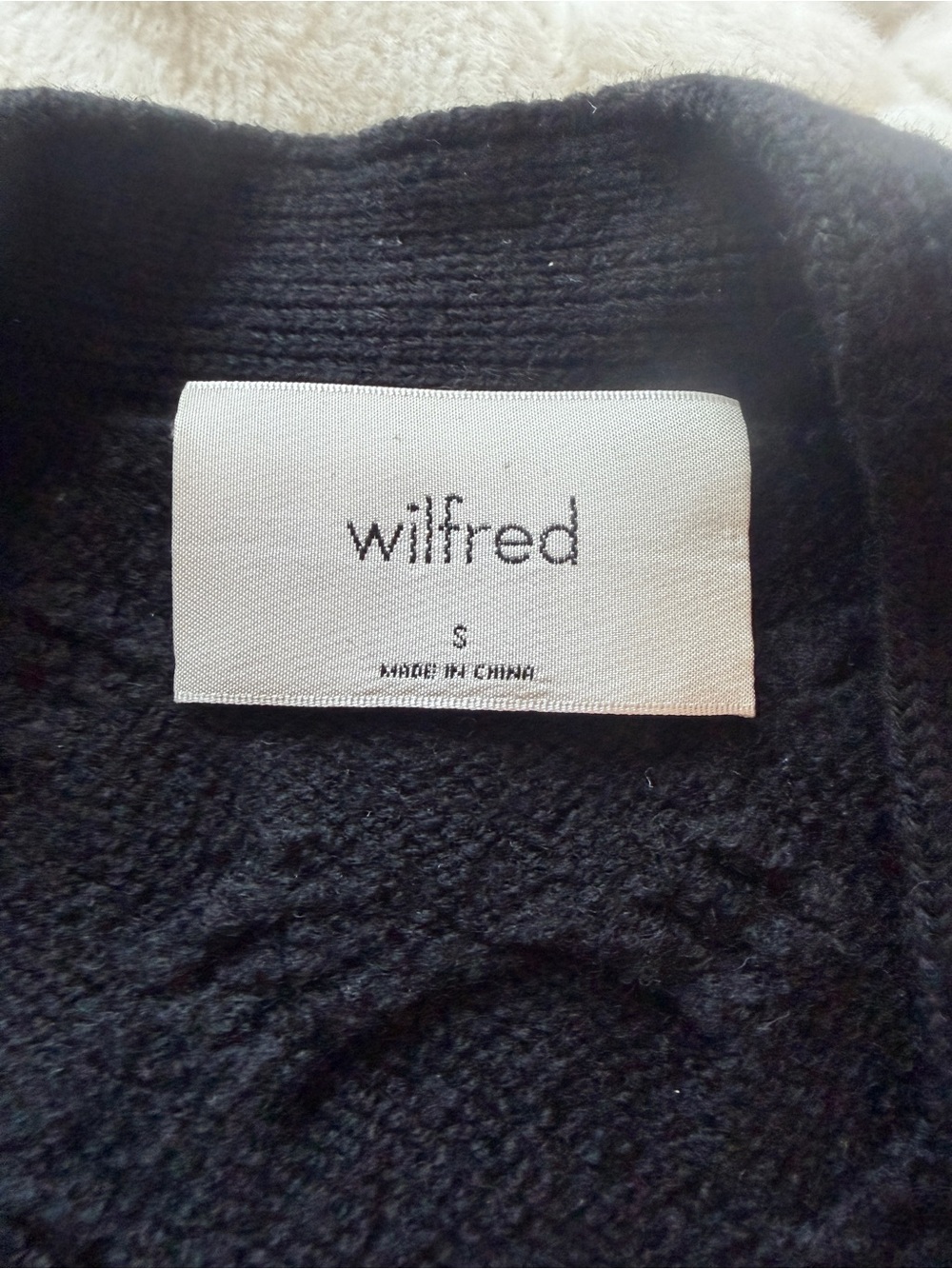 Wilfred Charlisa Merino Wool Cable Knit Cardigan Sweater Black Womens Size S - Picture 3 of 3